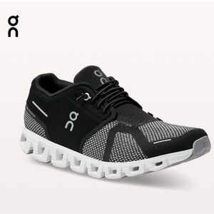 ON CLOUD 5 Black / Alloy Running shoes Women’s Size 5 women new